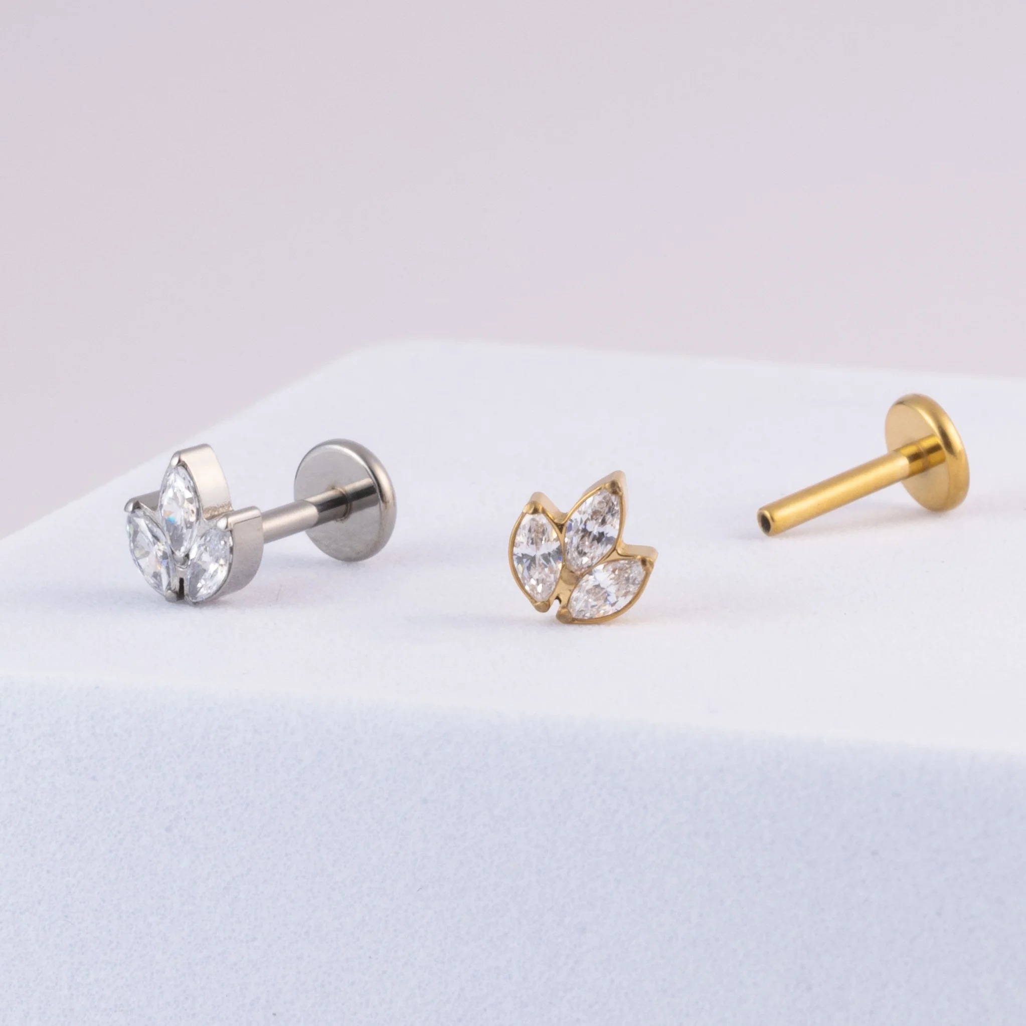 Laurel Flat Back Stud - Image 4
