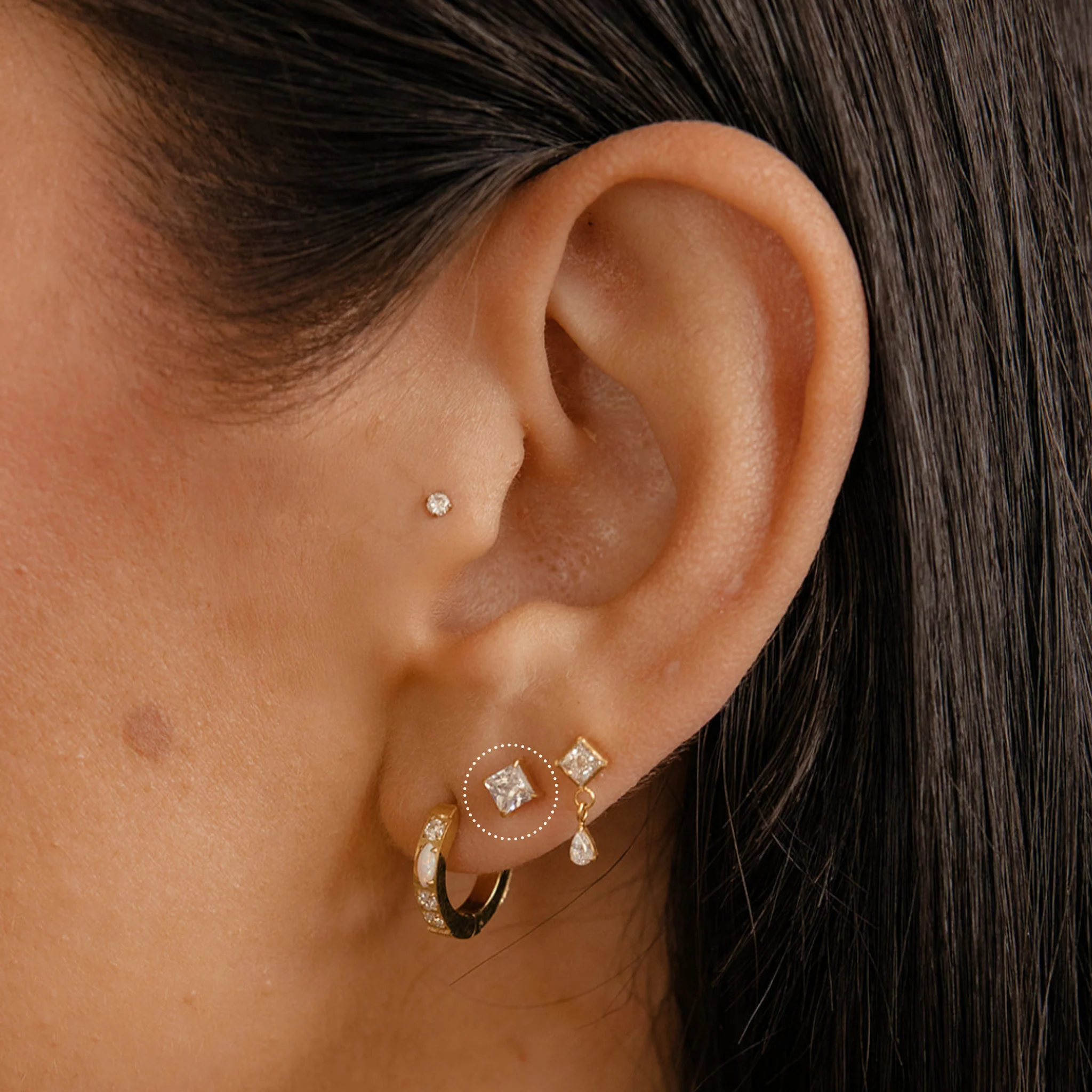 Princess Cut Flat Back Stud - Image 3
