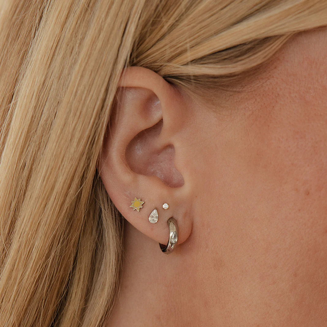 Teardrop Gem Hoops in Titanium - Image 4